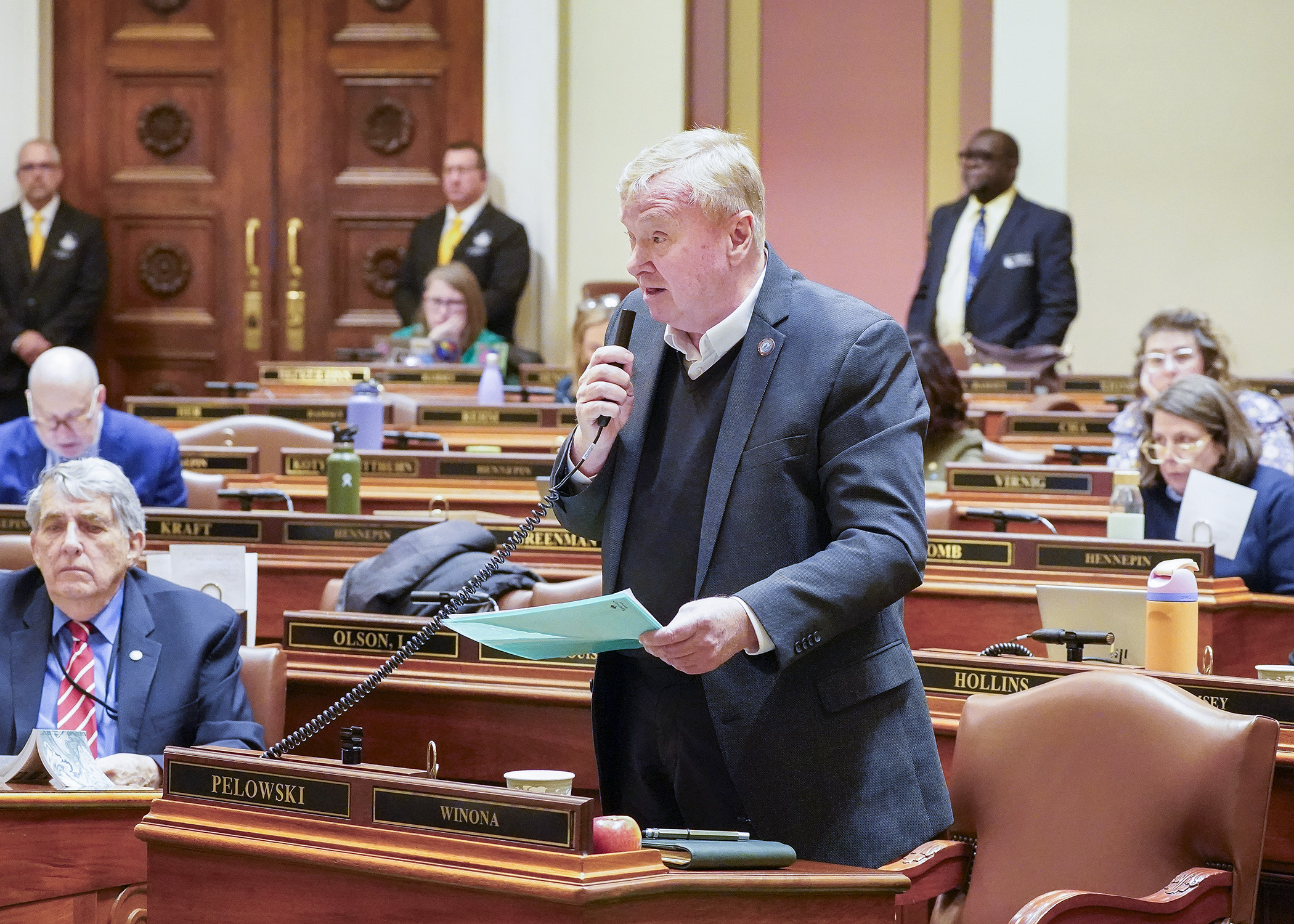Rep. Gene Pelowski, Jr. presents the higher education policy bill on the House Floor April 4. (Photo by Andrew VonBank)
